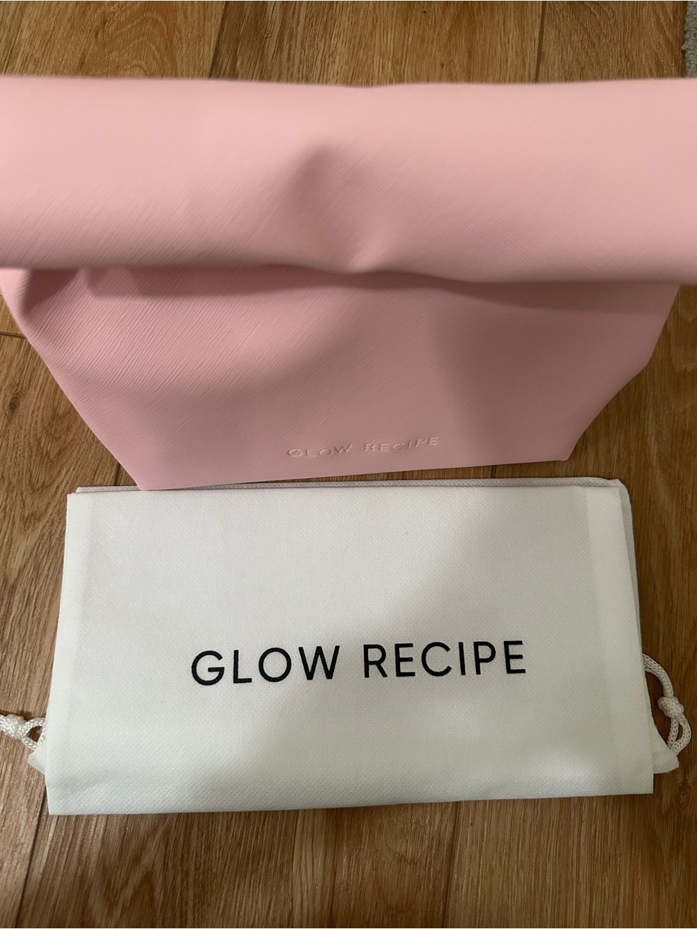 Glow Recipe White Packaging with Pink Pouch Accent bundle - Picture 4 of 4